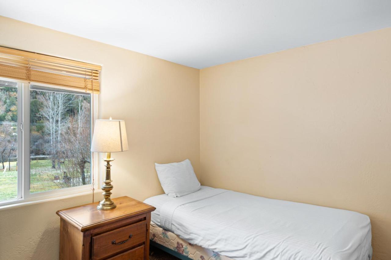 Indian Creek Lodge Douglas City Zewnętrze zdjęcie